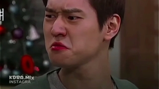 بدون شک هممون همینیم رابطه خواهر برادری ... توی نگاه اول کر*اش زدم روش  اسم سریال:ستاره سیب زمینی