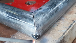 جوش قوس دستی با کمک گونیای جوشکاری