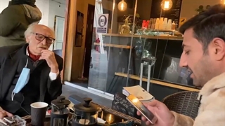 شعرخوانی نجیب بارور در پیشگاه استاد محمود دولت آبادی کشیدن دندان