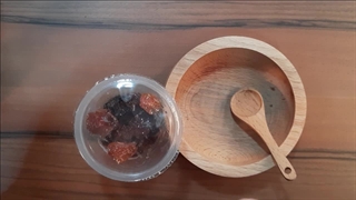 آلوچه لیوانی ترش طعم