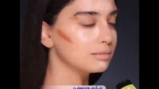 لوازم آرایشی و رنگ موی تیره