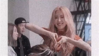 تست کرونای رزی بلک پینک مثبت اعلام شد :"  +توضیحات Rosè had tested positive for Covid19