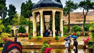 حافظ خوانی . غزل ۱۵۵ . روژین روناسی