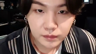 لایو شوگا Hair Grew A Lot + زیرنویس فارسی