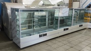 یخچال قنادی