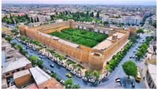 سفر به شیراز و بازدید از دیدنی های شیراز | رزرو ویلا و سوئیت در شیراز | املاک باشی