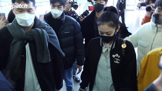آپدیت Dispatch با ویدیو کامل حضور جنی بلک پینک در فرودگاه کره به مقصد پاریس JENNIE of BLACKPINK in airport to paris