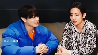 Moment vkook( لایو جین جیهوپ ویکوک 2022 )