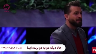 سروش فرهمند روی استیج احوالپرسی