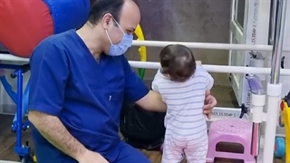 فیلم کاردرمانی با بازی -دکتر وحید بیاتی