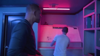 مردعنکبوتی همراه با ویل اسمیت در اتاق فرار  Spider-Man And Will Smith