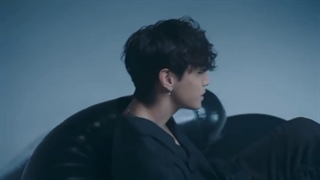 تیزر موزیک ویدیوی Lonely مارک (توضیحات)