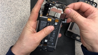 نحوه باز کردن گوشی سامسونگ A21