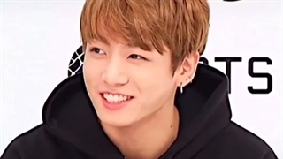 جنکوک رو مظلوم گیر آوردن o(╥﹏╥)o