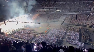 نمای استادیوم هنگام اجرای ON