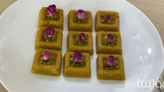 طرز تهیه حلوا مجلسی با شیره انگور و زعفران