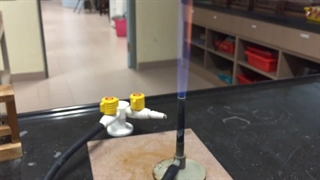 گرم کردن نیترات کلسیم