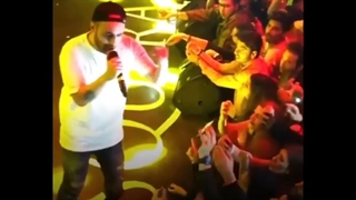 بهش بگو اکسمه:)