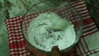 طرز تهیه کیک شکلاتی با شکلات تیره