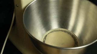 طرز تهیه پیتزا پپرونی