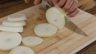 طرز تهیه پیاز حلقوی سوخاری