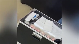 تحویل دستگاه Schneiderplus 2021 & picosecond به خانم اژدری از شهر لاهیجان