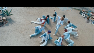 موزیک ویدیو With Us از JO1