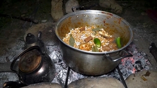 آشپزی در طبیعت لرستان | دکتر داودیان