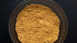 روش تهیه شکلات و توت فرنگی