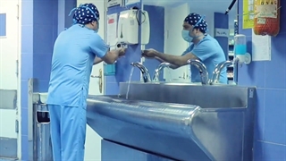 فیلم واقعی جراحی بینی در اتاق عمل