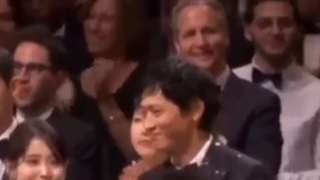 فقط نگاهای این دو تا (کنفرانس خبری فستیوال کن فرانسه)