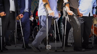 تشرف جانبازان قطع پای جنگ تحمیلی به زیارت امام علی ابن موسی الرضا(ع)