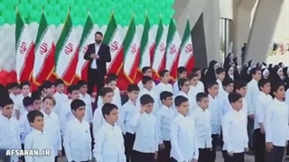 برگزاری سرود سلام فرمانده در کنار برج میلاد تهران