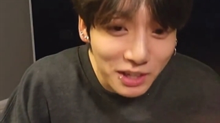 یونگی مری می تو وی لایو جدید جونگ کوک !؟:)