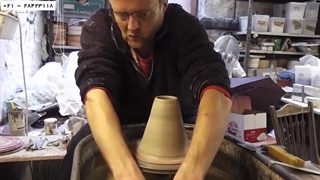 آموزش سفالگری-آموزش سفالگری با دست برای کودکان-ساخت فانوس قدیمی سفال