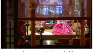 پسره به عنوان جاسوس لباس زنونه پوشیده اما.........