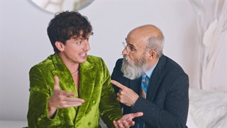 موزیک ویدیو  left and right از چارلی پوث و جونگ کوک