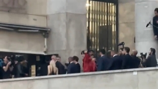 ویدیو منتشر شده از Park Bogum و Kim Taehyung عضو گروه BTS و LISA عضو گروه BLACKPINK در Fashion Show برند Celine