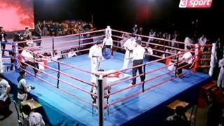 سمیع الله قیومی در مقابل واحد نژند. اولین دور مسابقات کمربند طلایی کیوکوشین کاراته افغانستان