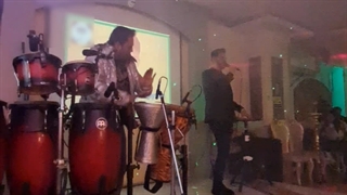 هنرمند ماتین ، نوازندگی مارتین ۰۹۳۶۵۰۵۰۴۷۳