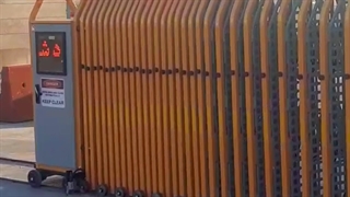 راه بند آکاردئونی برقی اتوماتیک مدل EGD نوع کاور دار گروه صنعتی آپامه