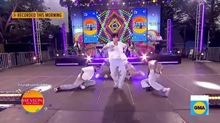 اجرای جونگکوک با اولین سولوش Seven تو GMA