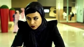 آزاده صمدی اصلاح فرم صورت