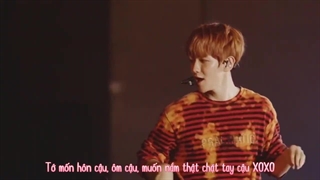 اجرای آهنگ XOXO از اکسو