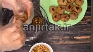 طرز درست کردن دسر انجیر خشک استهبان