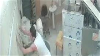 بی احتیاطی نونوا یکم مونده بود کار دستش بده..