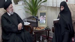 دعوت مادر شهیدان خالقی پور از دکتر رئیسی برای شام دندان شیری