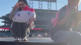 ویدئوهای منتشر شده از کنسرت بلک‌ پینک درکالیفرنیا  ^_^