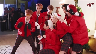 پشت صحنه موزیک ویدئو christmas Evel استری کیدز♡♡ با زیرنویس فارسی آنلاین. ( درخواستی)