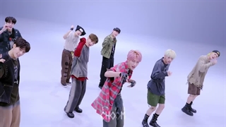 اجرای so or die از xikers در استودیو چوم